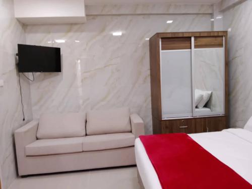 family_room_double_bed_good_for_8_pax_image_2-2