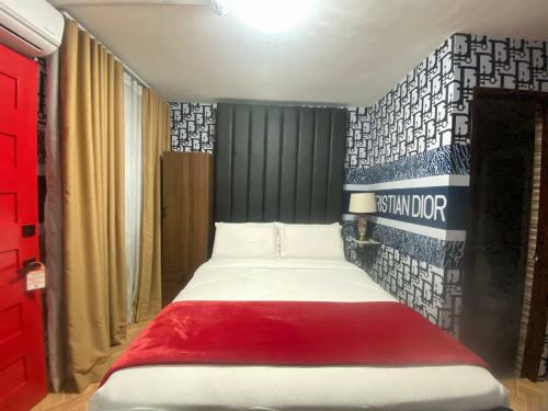 mdm-christian-dior-room